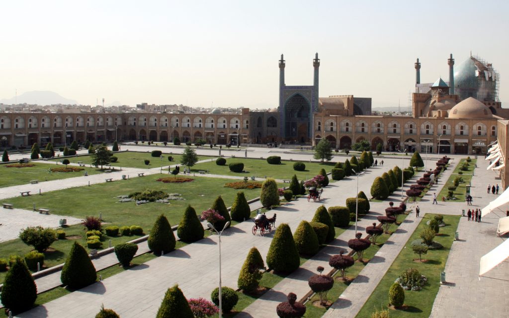 2016-08-02-vista-de-la-placa-naghsh-e-jahan-disfahan